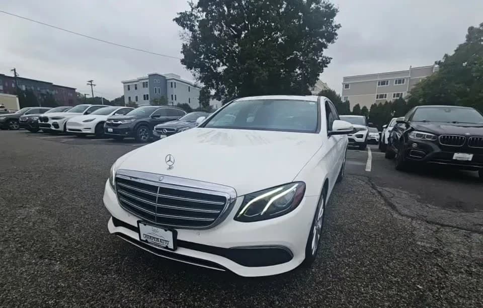 2017 MERCEDES-BENZ E-CLASS E 300 Luxury 2