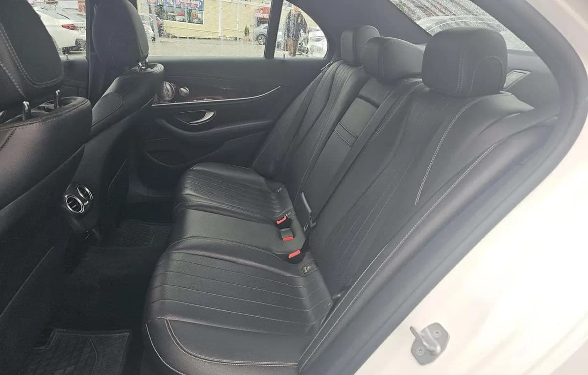 2017 MERCEDES-BENZ E-CLASS E 300 Luxury 7