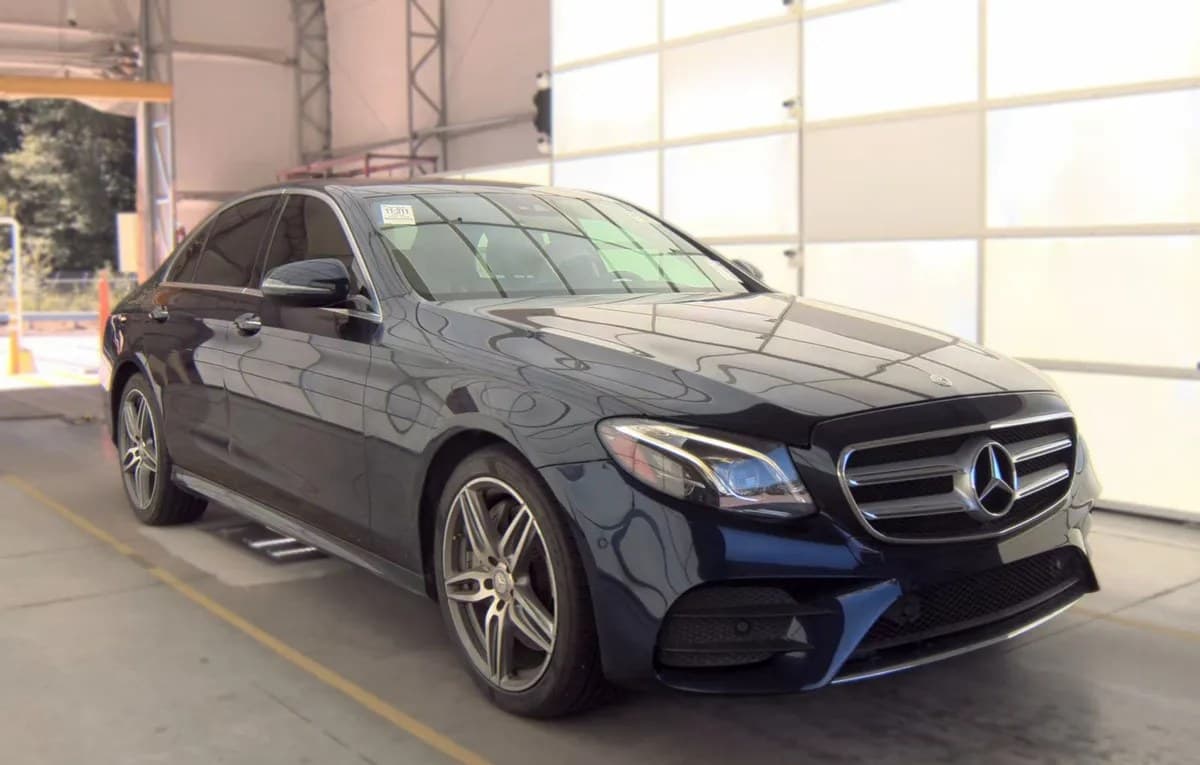 2017 MERCEDES-BENZ E-CLASS E 300 Sport 4