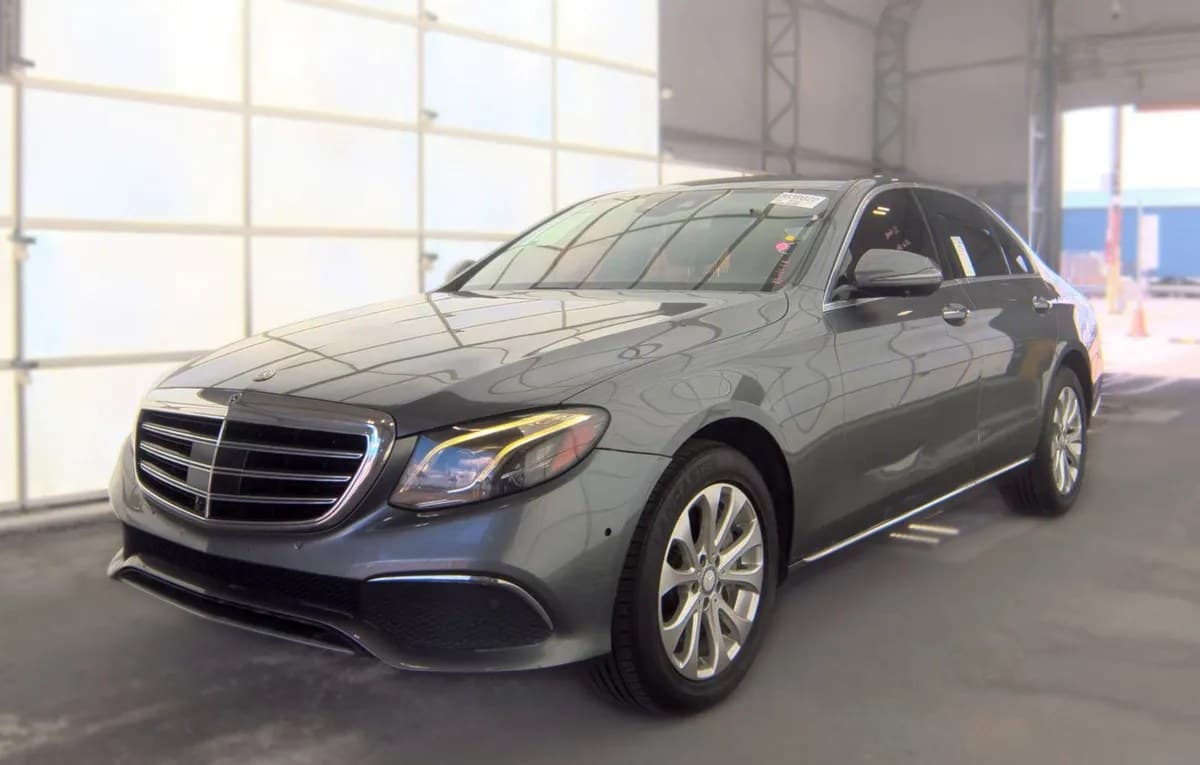2017 MERCEDES-BENZ E-CLASS E 300 Luxury 2