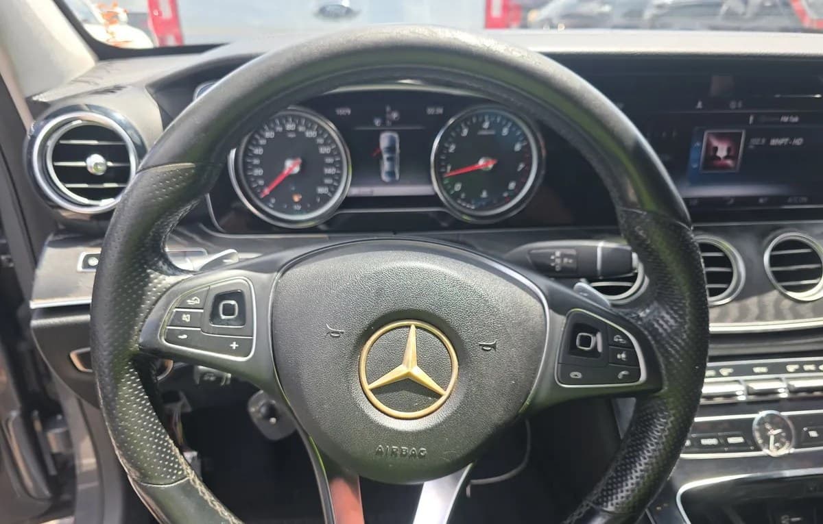 2017 MERCEDES-BENZ E-CLASS E 300 Luxury 7