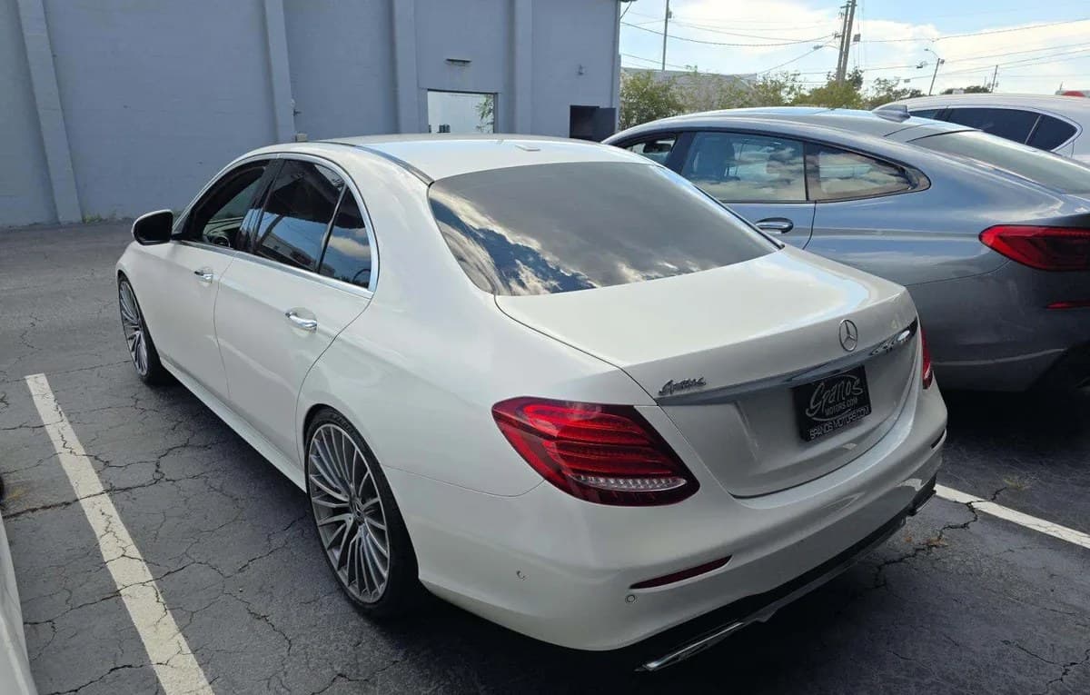 2017 MERCEDES-BENZ E-CLASS E 300 Sport 3