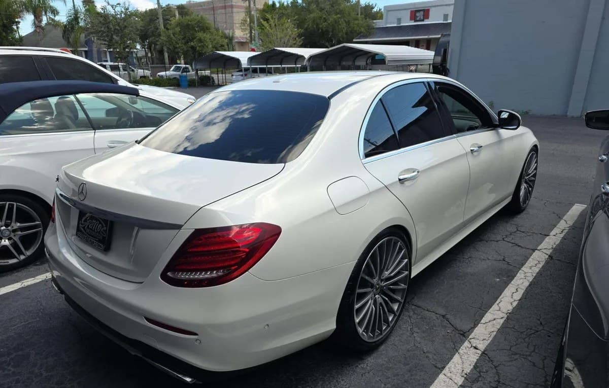 2017 MERCEDES-BENZ E-CLASS E 300 Sport 4