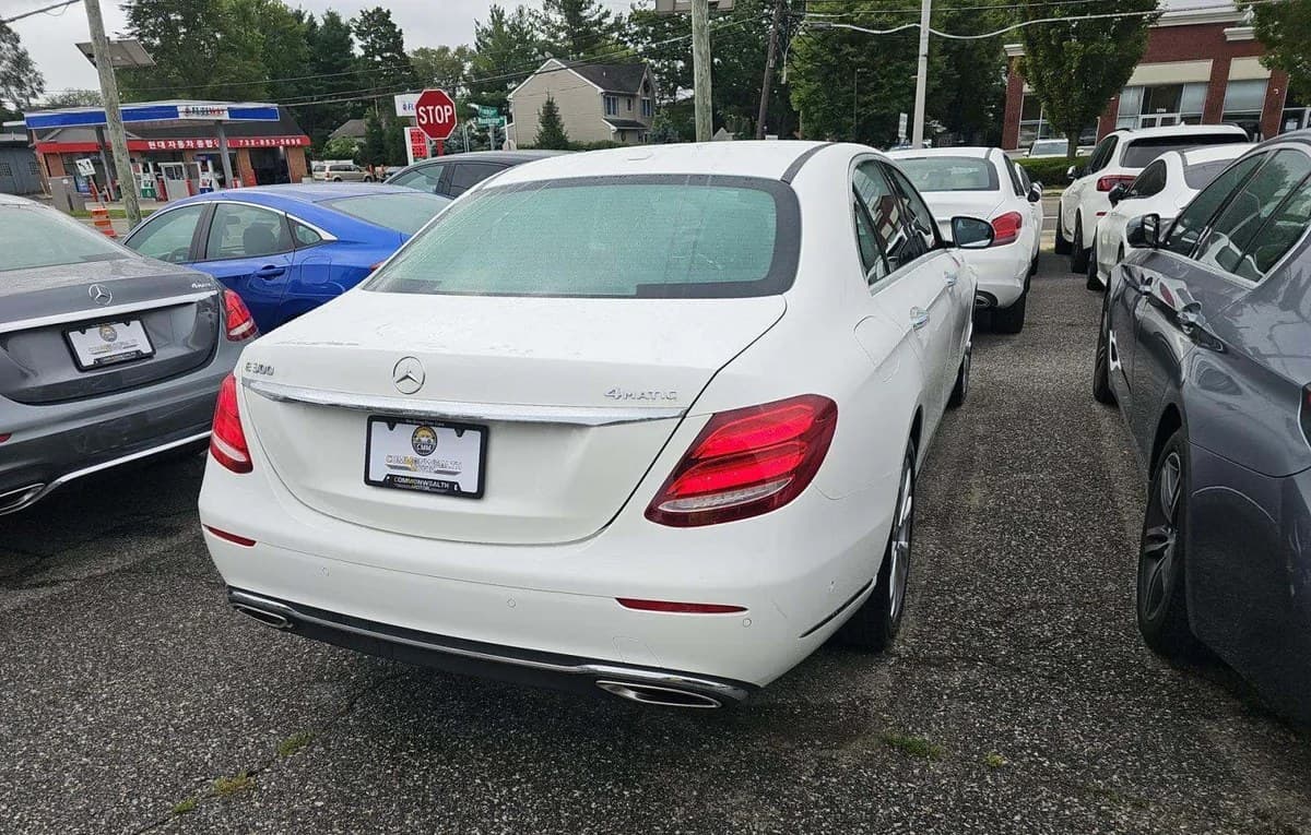 2019 MERCEDES-BENZ E-CLASS E 300 4