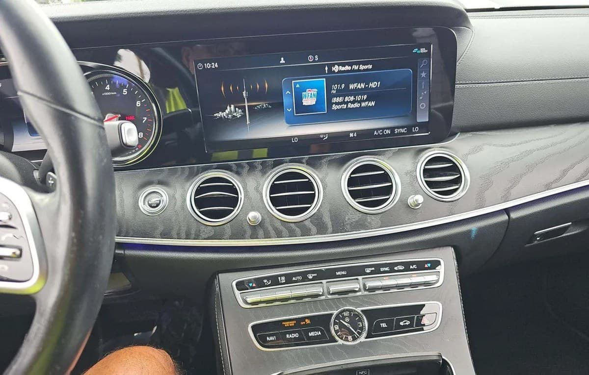 2019 MERCEDES-BENZ E-CLASS E 300 7
