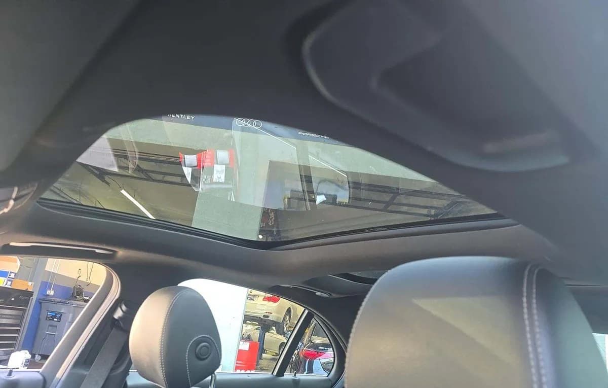 2019 MERCEDES-BENZ E-CLASS E 300 5