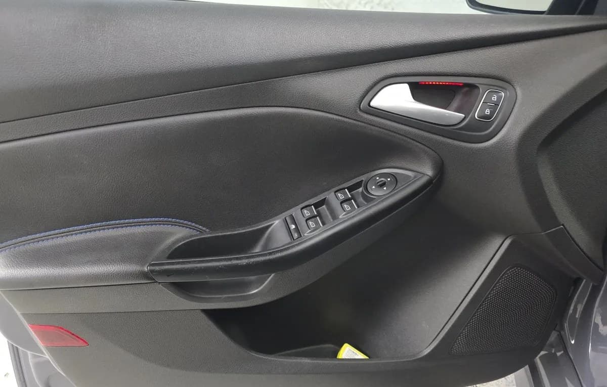 2017 FORD FOCUS RS 6