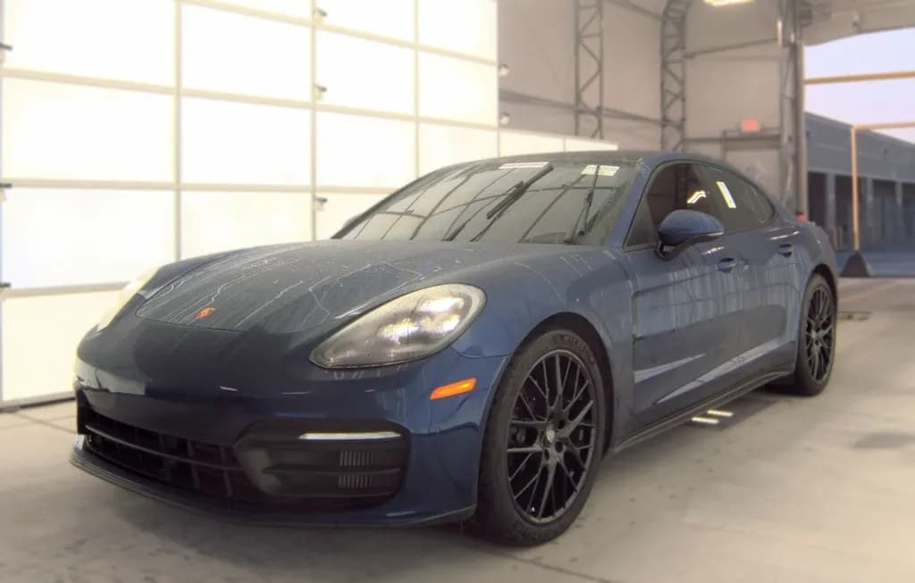 2022 PORSCHE PANAMERA