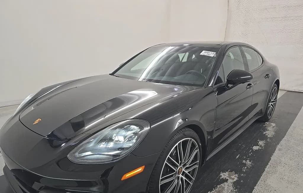 2023 PORSCHE PANAMERA