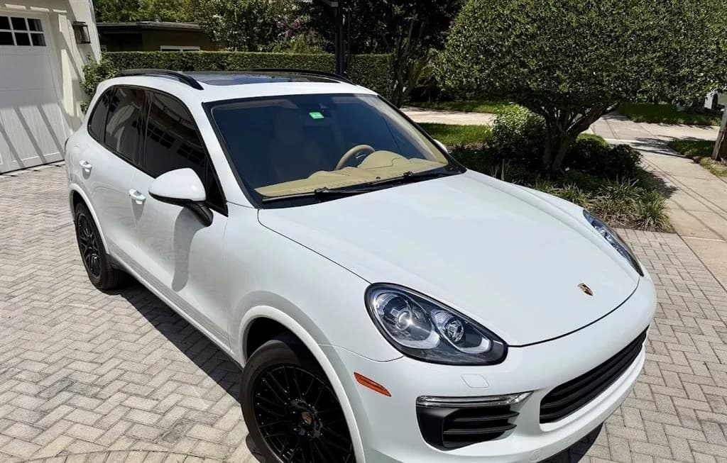 2017 PORSCHE CAYENNE PLATINUM Edition 2