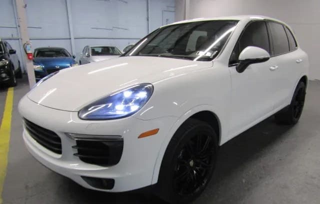 2017 PORSCHE CAYENNE PLATINUM EDITION 2