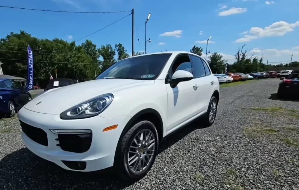2018 PORSCHE CAYENNE Base 2