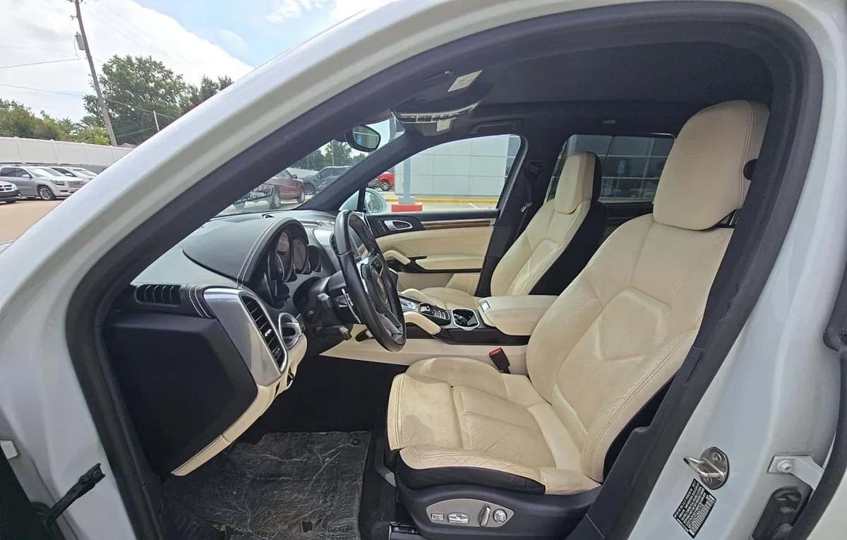 2018 PORSCHE CAYENNE PLATINUM Edition 4