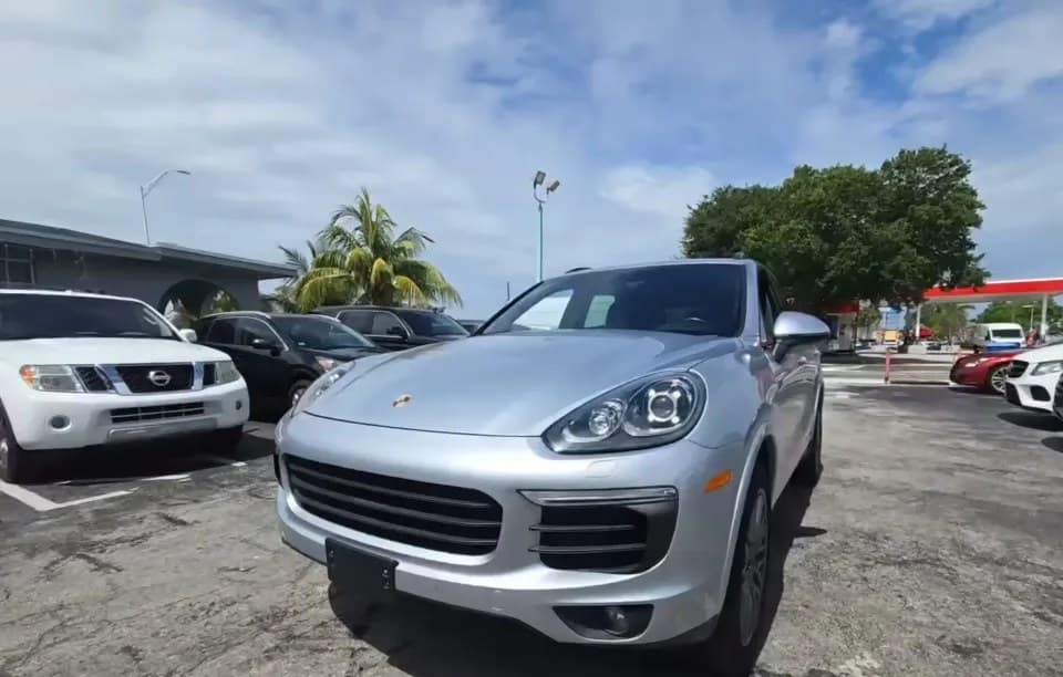2017 PORSCHE CAYENNE PLATINUM Edition 2