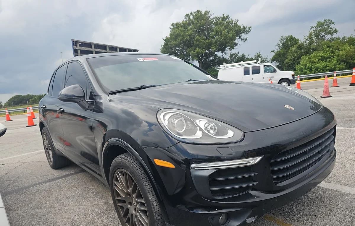 2017 PORSCHE CAYENNE PLATINUM Edition 4