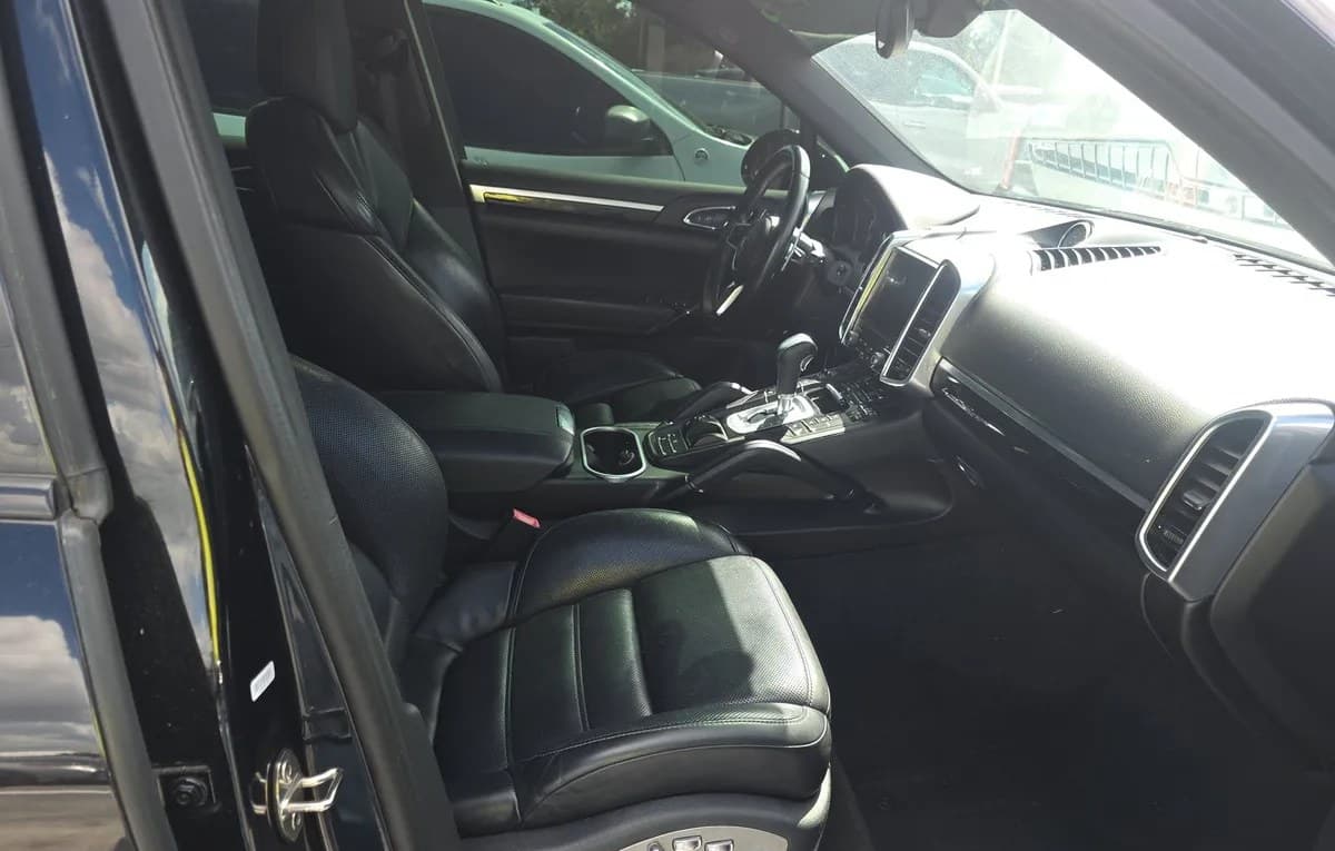 2017 PORSCHE CAYENNE PLATINUM Edition 5