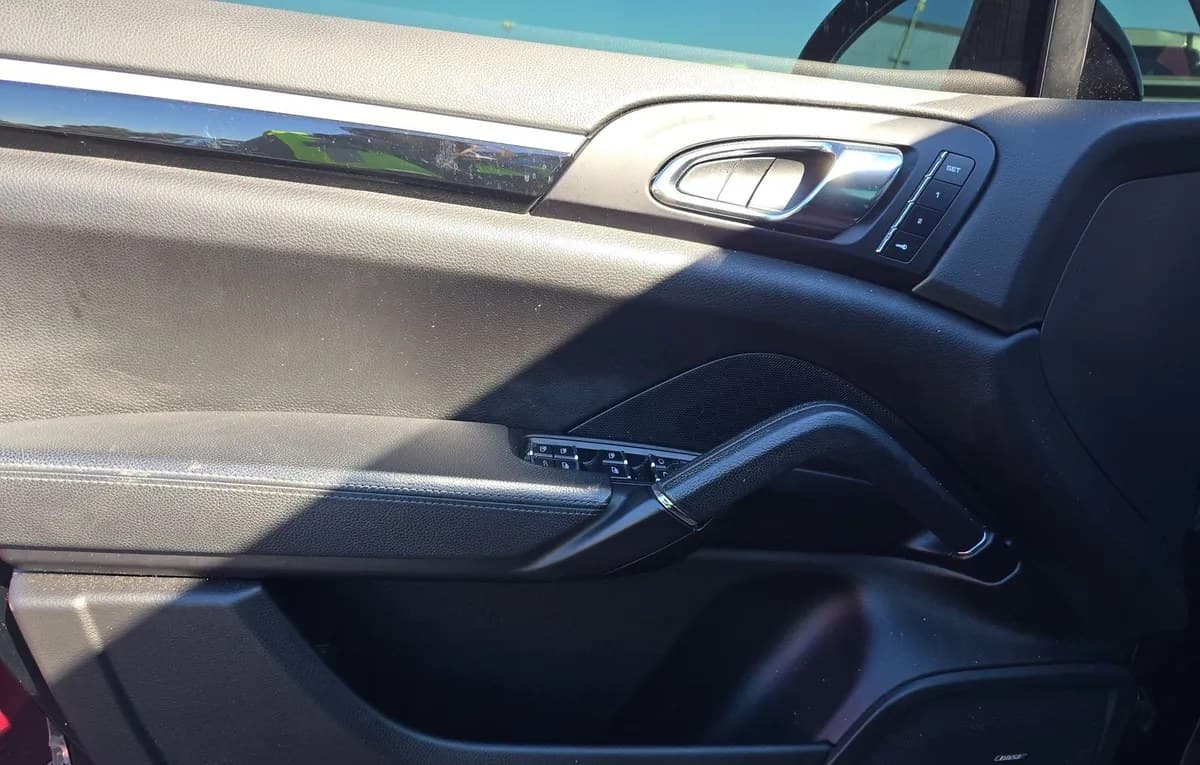 2017 PORSCHE CAYENNE PLATINUM Edition 6