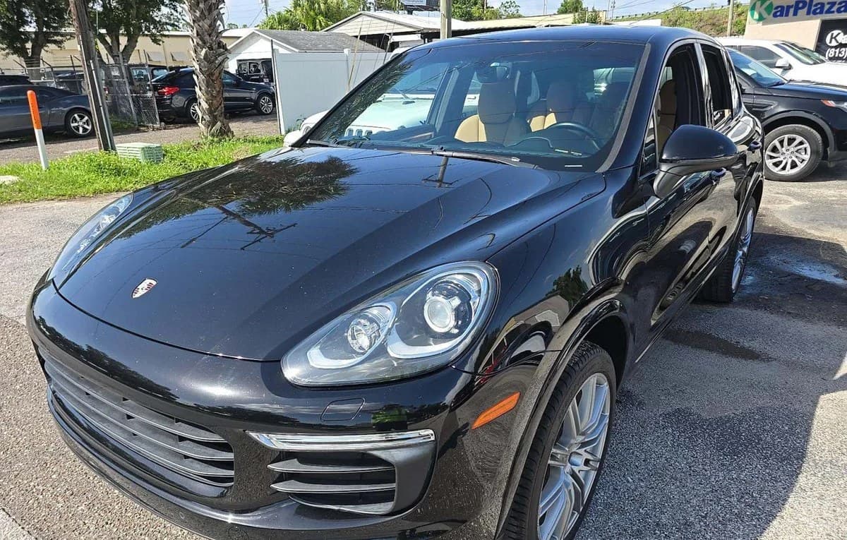 2018 PORSCHE CAYENNE PLATINUM Edition 2