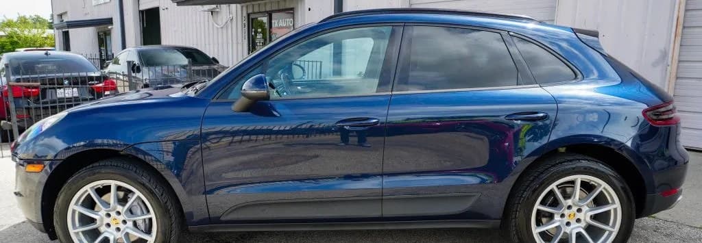 2017 PORSCHE MACAN Base 4