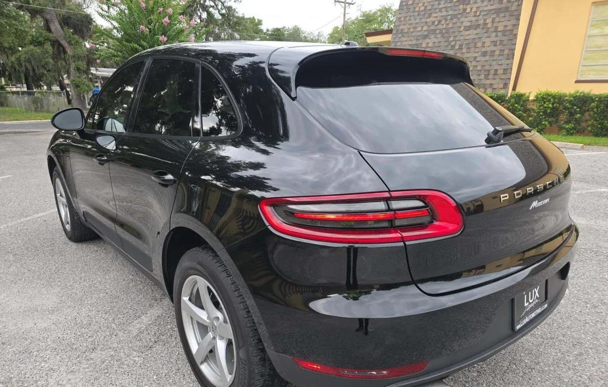 2018 PORSCHE MACAN Base 3