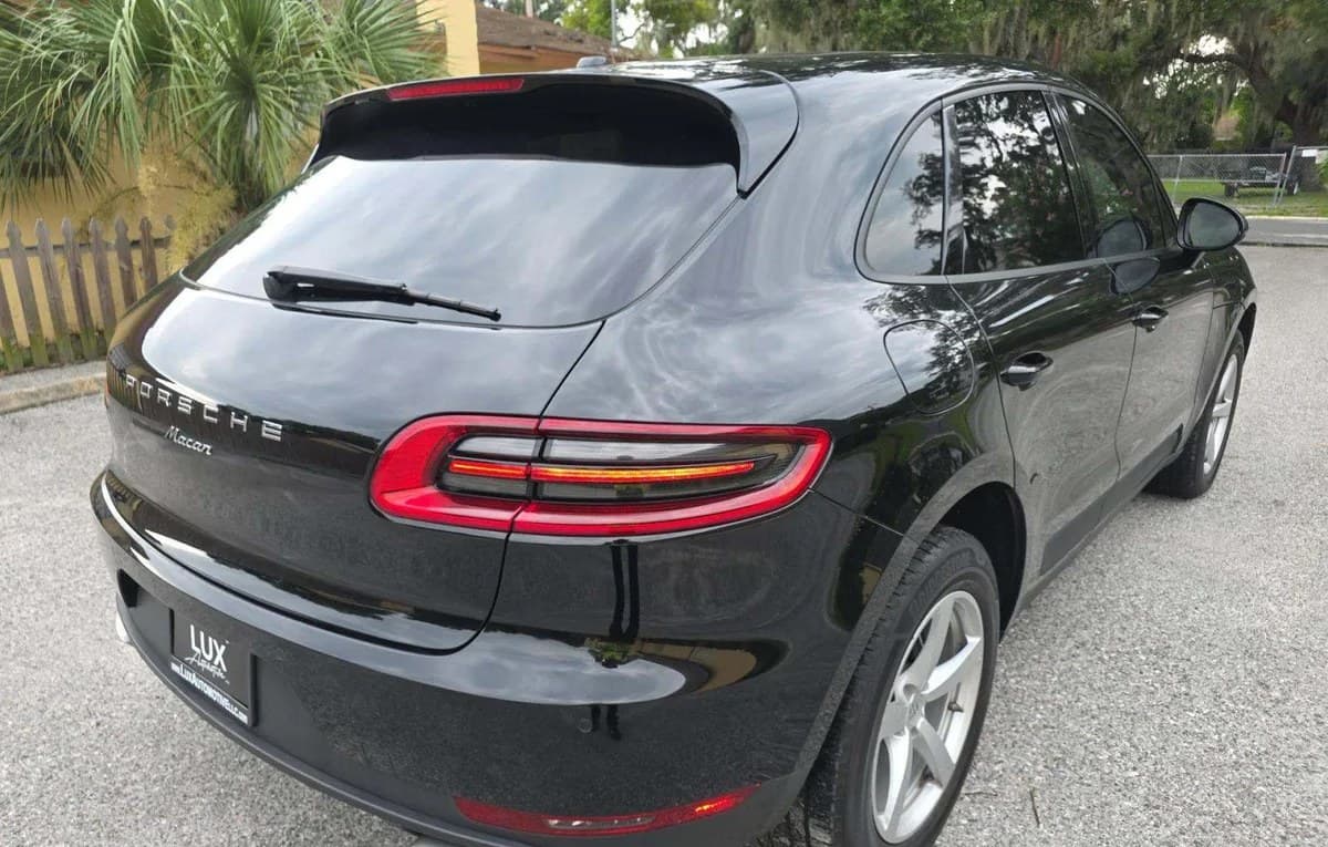 2018 PORSCHE MACAN Base 4