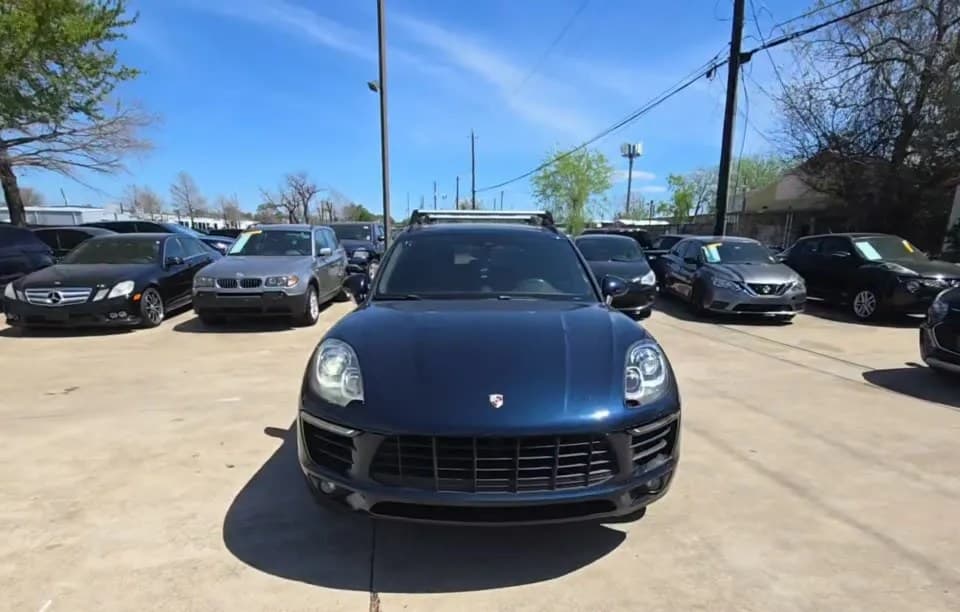 2018 PORSCHE MACAN Base 3
