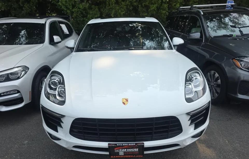 2018 PORSCHE MACAN Base 3