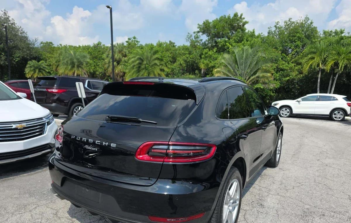 2018 PORSCHE MACAN 4