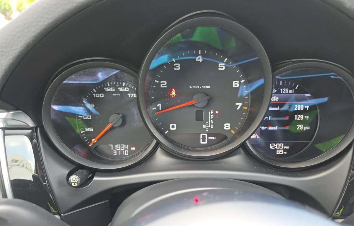 2018 PORSCHE MACAN 6