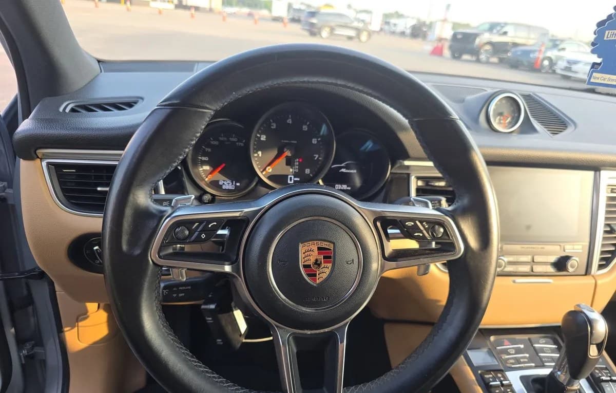 2017 PORSCHE MACAN Base 7