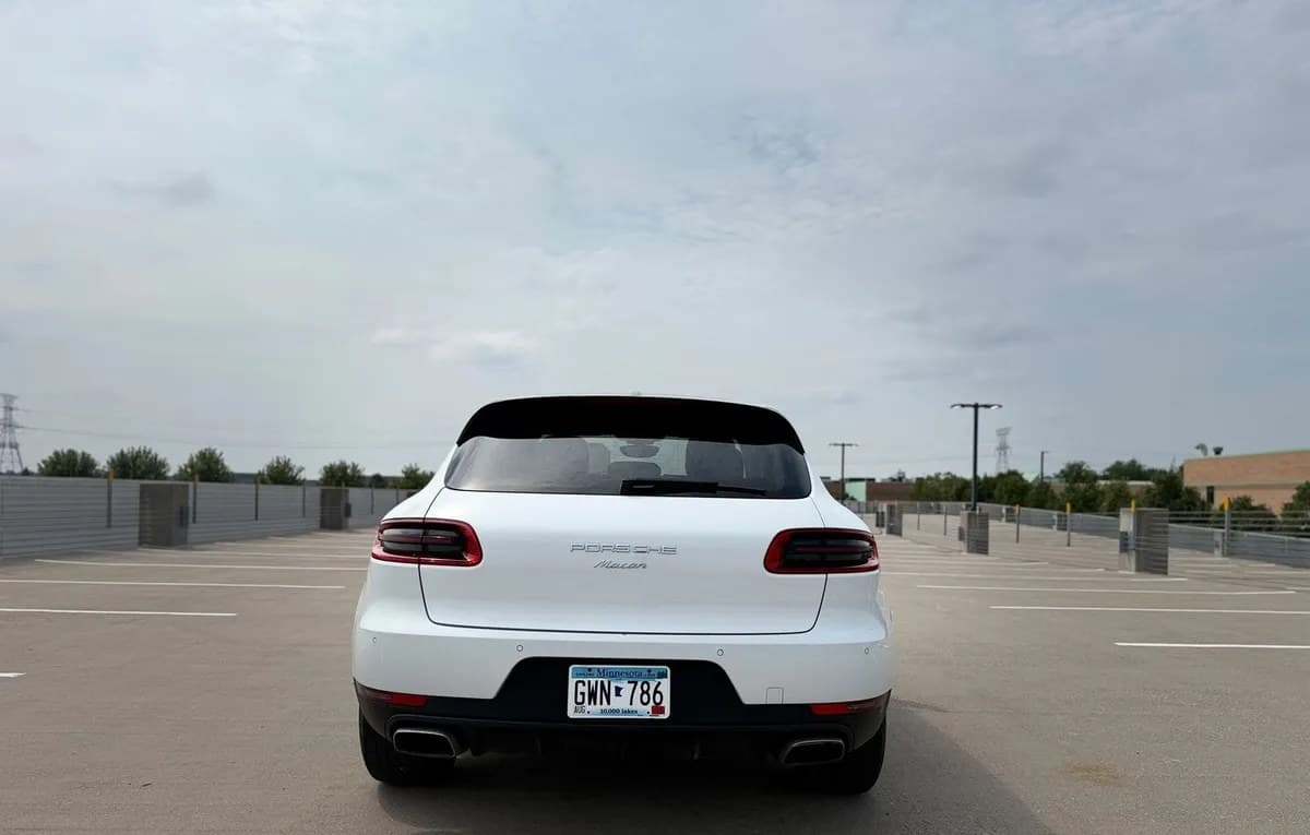 2017 PORSCHE MACAN Base 4