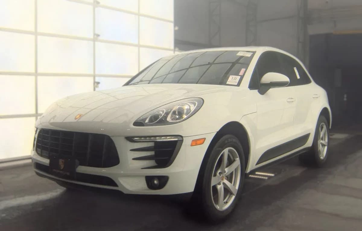 2017 PORSCHE MACAN 2