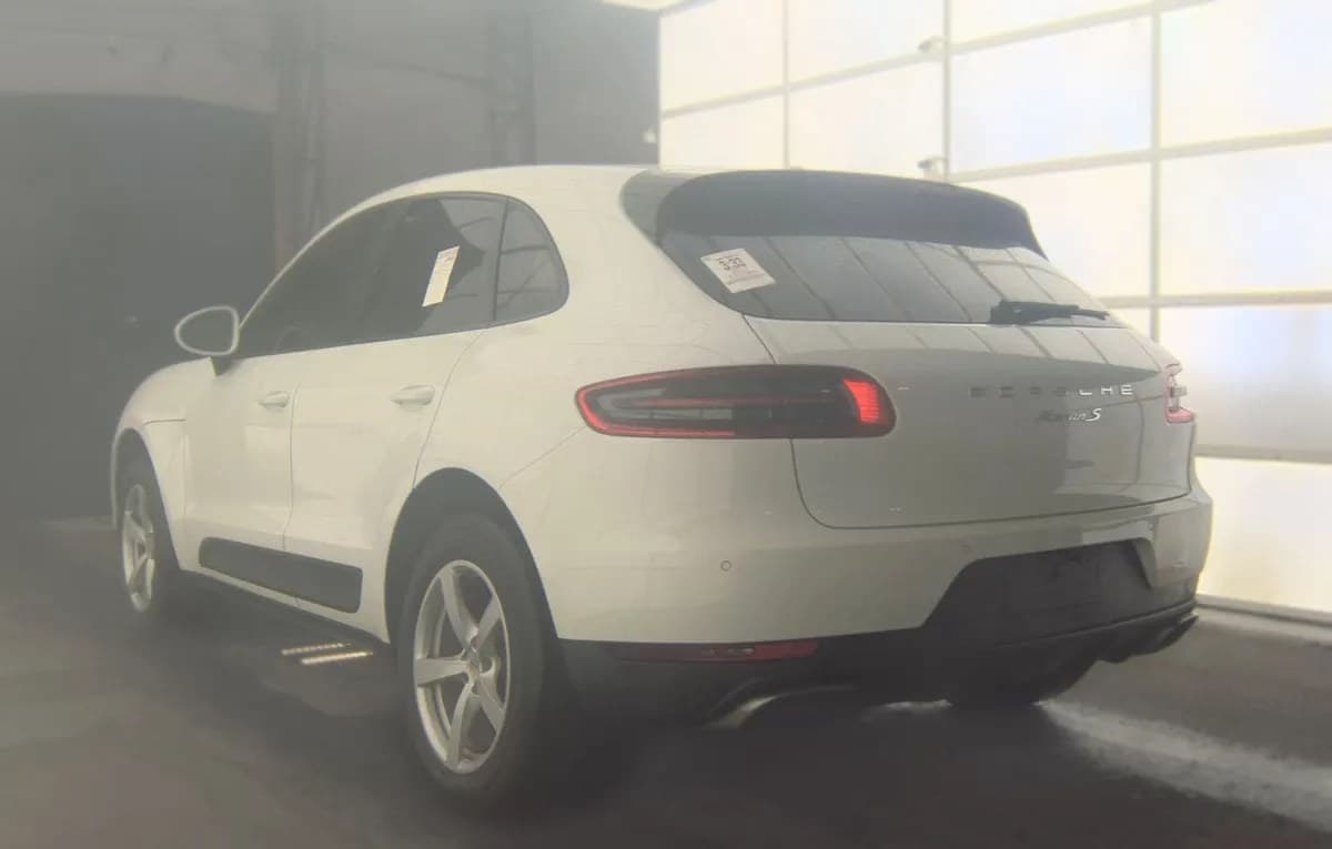 2017 PORSCHE MACAN 5