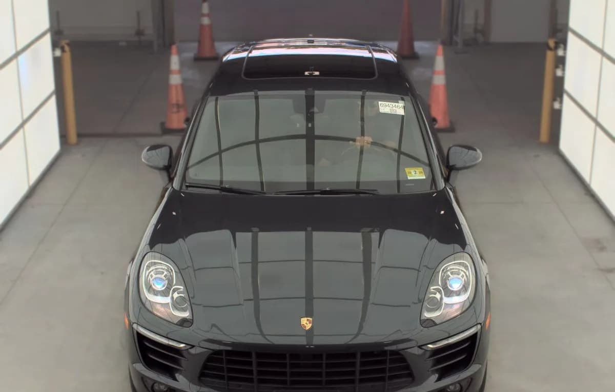 2018 PORSCHE MACAN SPORT Edition 3