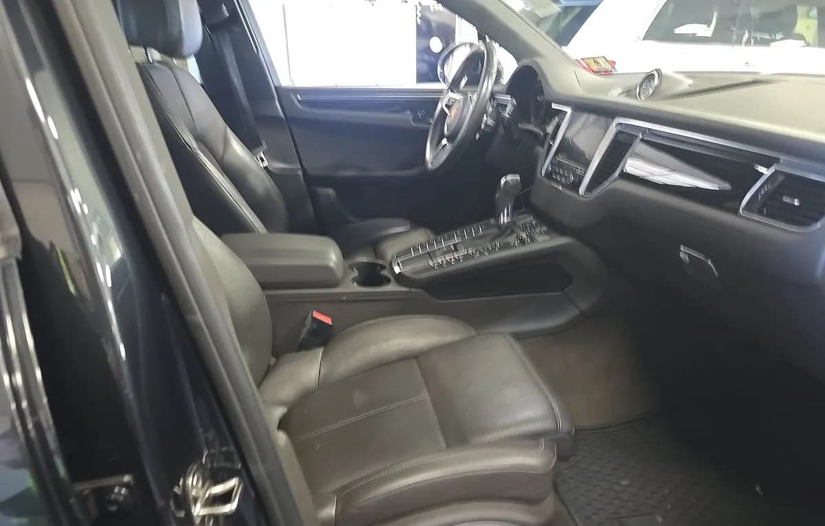 2018 PORSCHE MACAN SPORT Edition 5