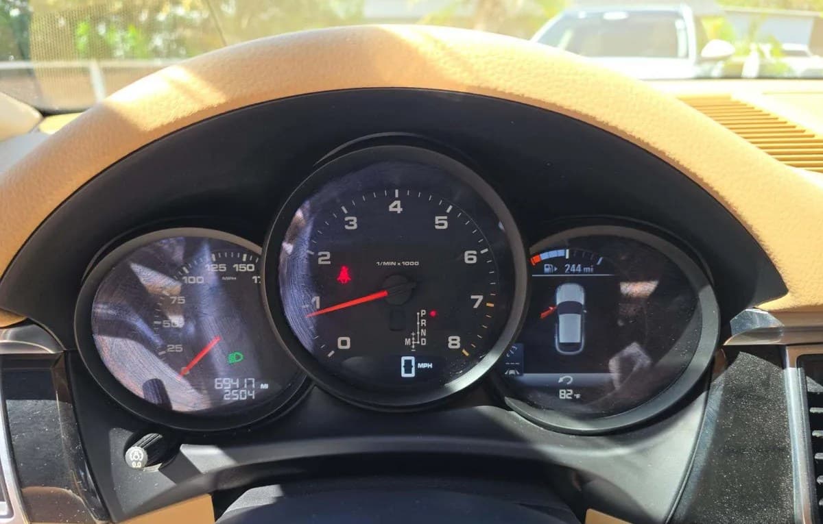2017 PORSCHE MACAN Base 6