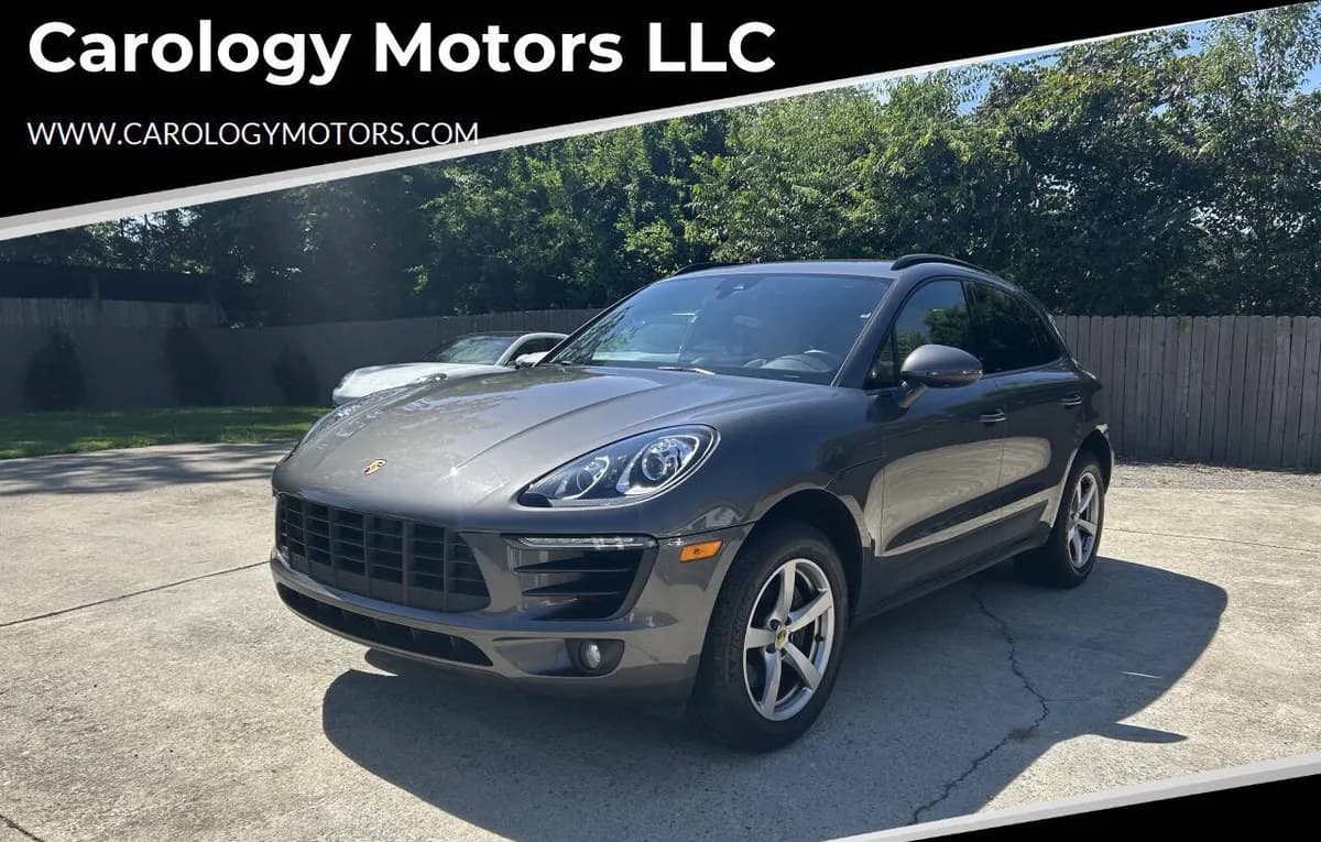 2018 PORSCHE MACAN Base 2
