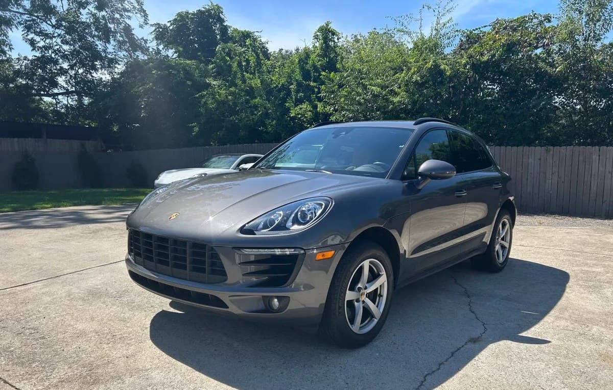 2018 PORSCHE MACAN Base 3