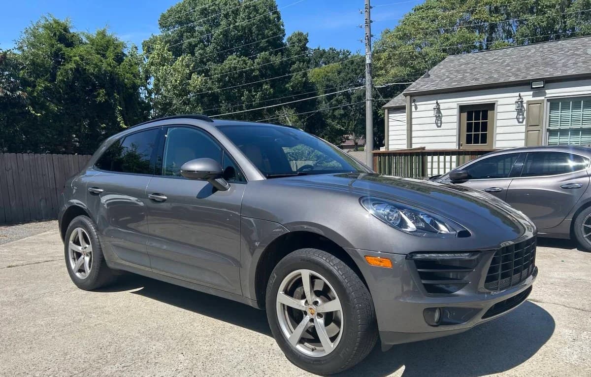 2018 PORSCHE MACAN Base 5