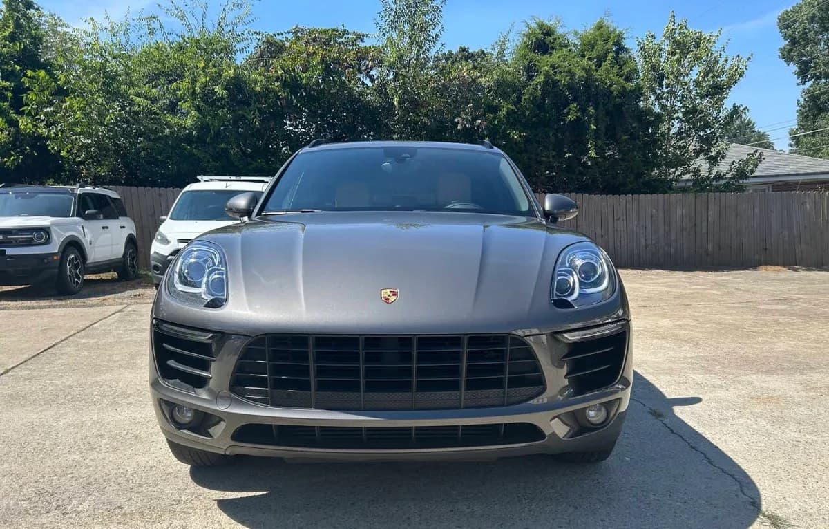 2018 PORSCHE MACAN Base 6