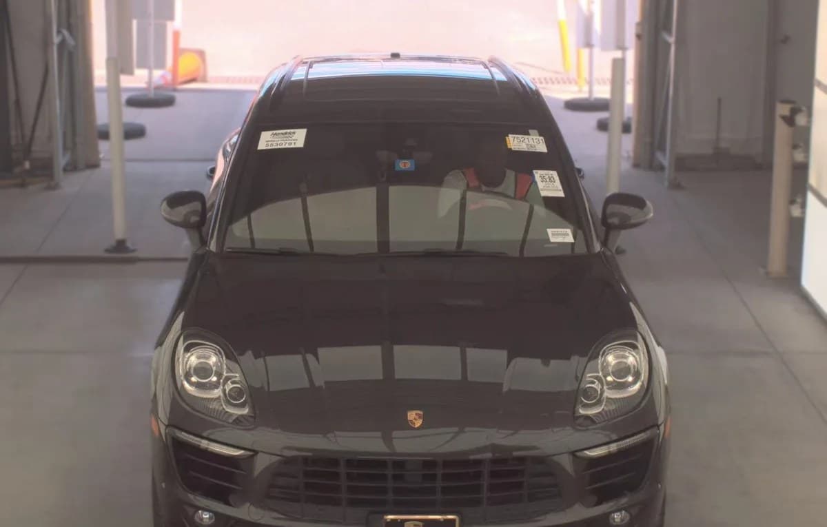 2018 PORSCHE MACAN Base 3
