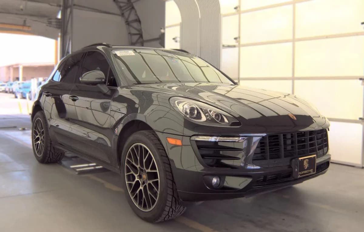 2018 PORSCHE MACAN Base 4