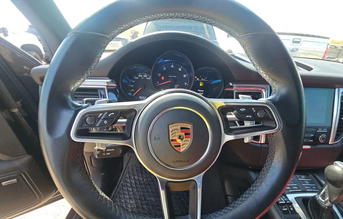 2018 PORSCHE MACAN Base 7