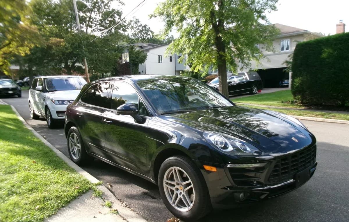 2018 PORSCHE MACAN Base 3