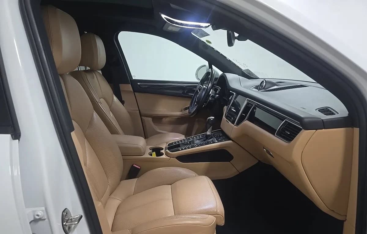 2018 PORSCHE MACAN SPORT Edition 5