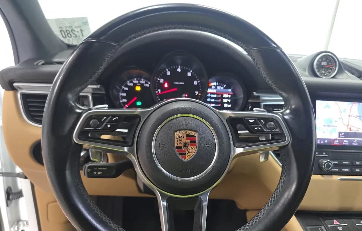 2018 PORSCHE MACAN SPORT Edition 7