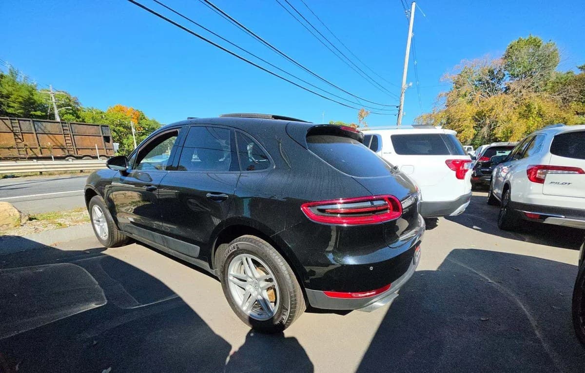 2018 PORSCHE MACAN 3