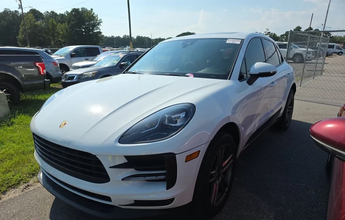 2019 PORSCHE MACAN Base 2