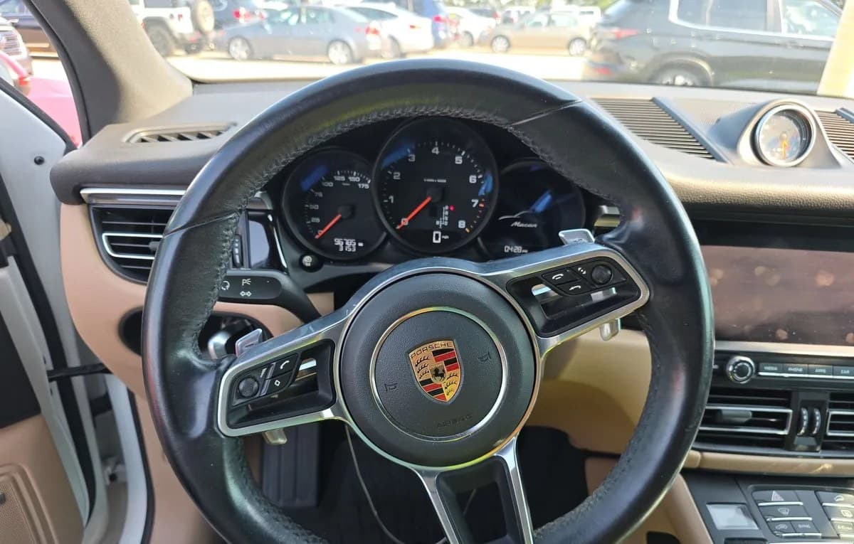 2019 PORSCHE MACAN Base 7