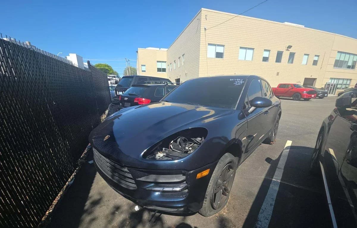 2020 PORSCHE MACAN Base 3
